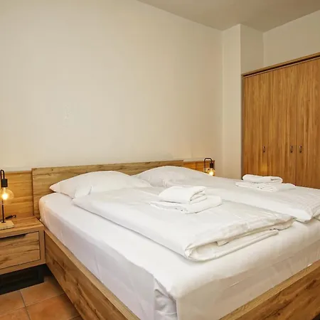 Daheim Mondgelee Apartamento *